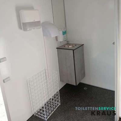 Unser Toilettenanhänger VIP L