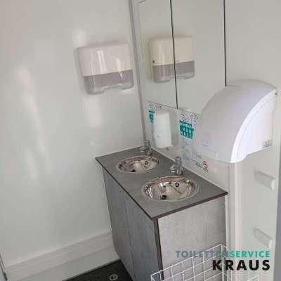 Unser Toilettenanhänger VIP L